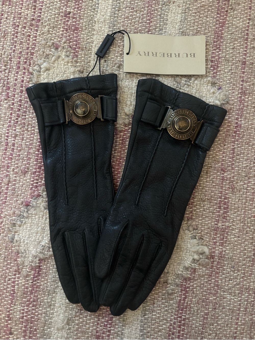 Burberry black leather gloves